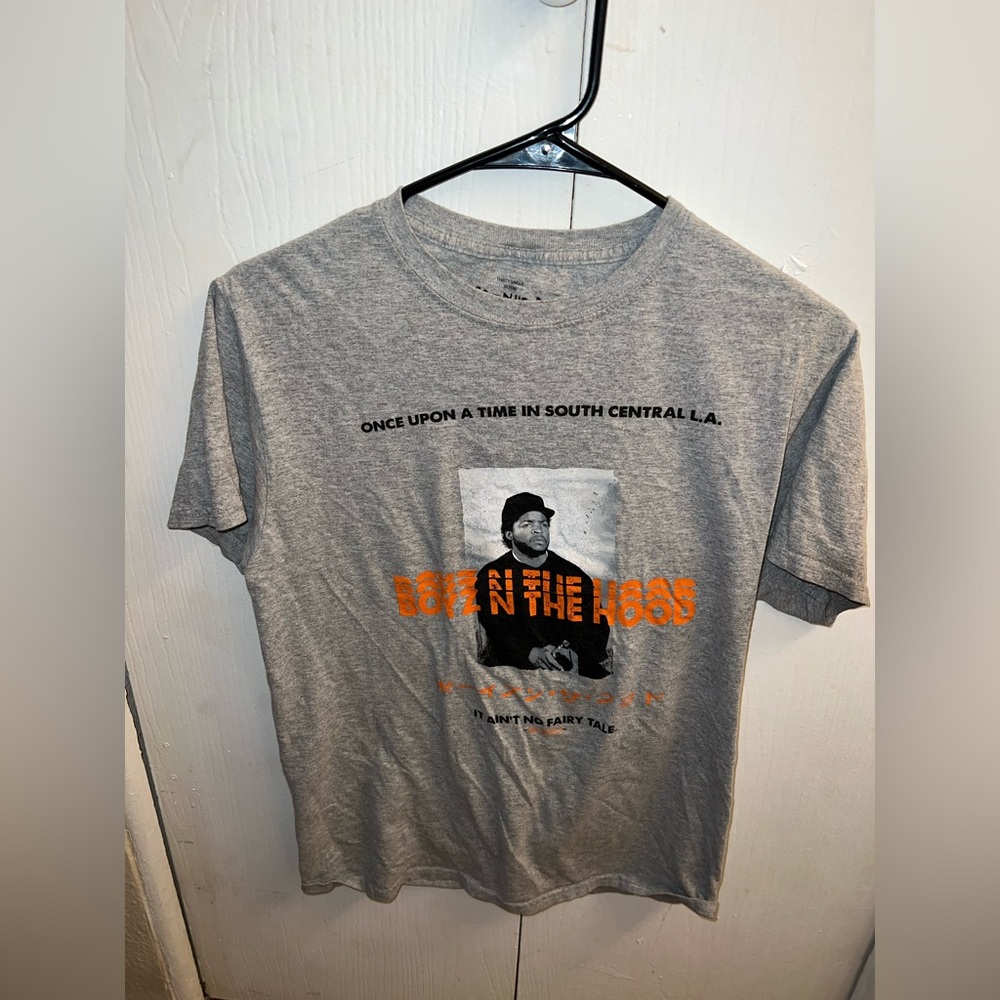 BOYS N THE HOOD TSHIRT SIZE S